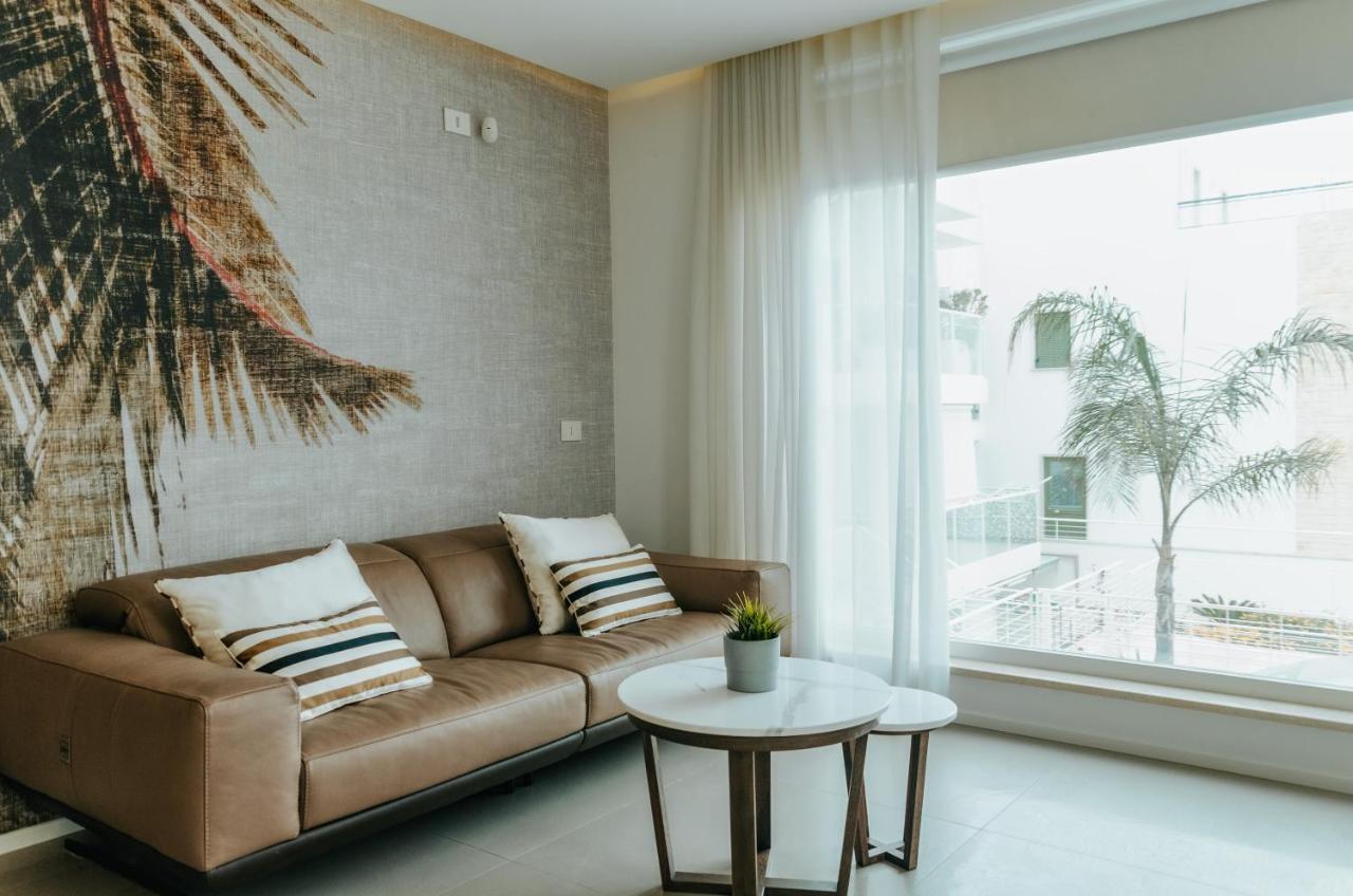 Apulialux Seaview Prestige Apt / Jacuzzi + Parking Appartamento Polignano a Mare Esterno foto