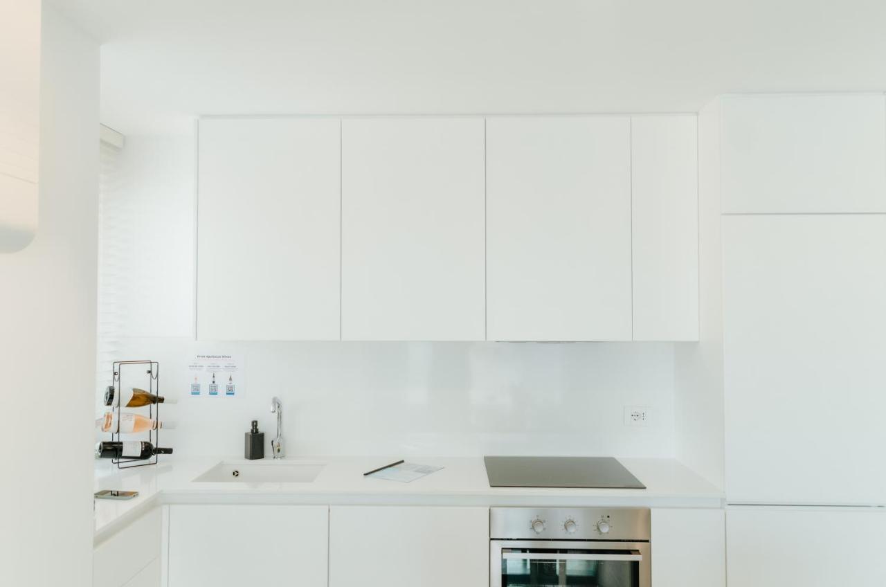 Apulialux Seaview Prestige Apt / Jacuzzi + Parking Appartamento Polignano a Mare Esterno foto
