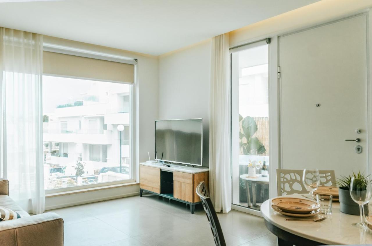Apulialux Seaview Prestige Apt / Jacuzzi + Parking Appartamento Polignano a Mare Esterno foto